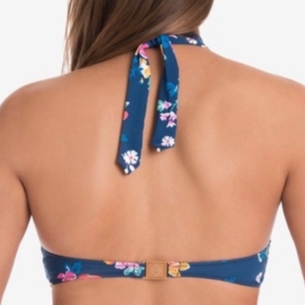NWT Vera Bradley Sea & Tea Santiago‎ Halter Top - Picture 3 of 11